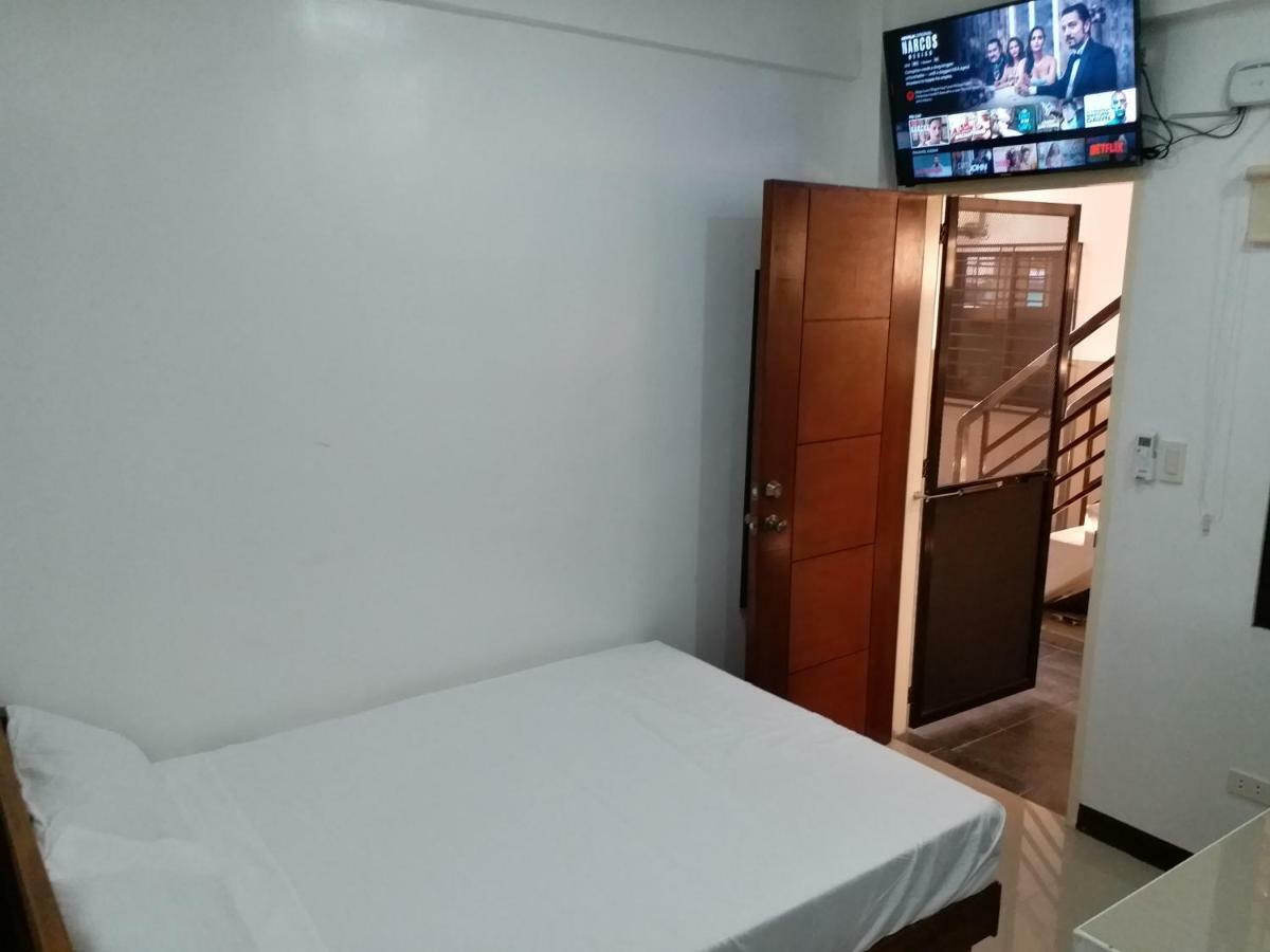 Clark-Pad Inn, Angeles City Exterior foto